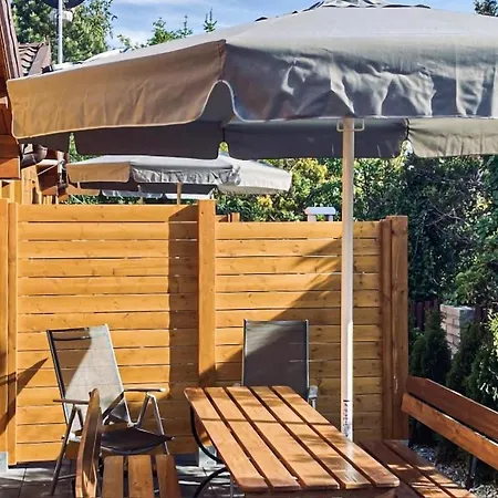 2 Bedroom Front In *