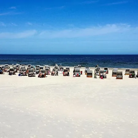 2 Bedroom Beautiful In シャノジェンティ